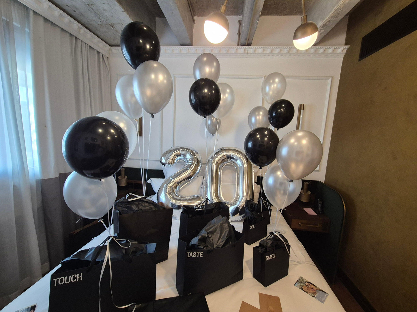 סידור חדר בלונים זול ליום הולדת - עיצוב חדר 'אביאל' | בלוניטי