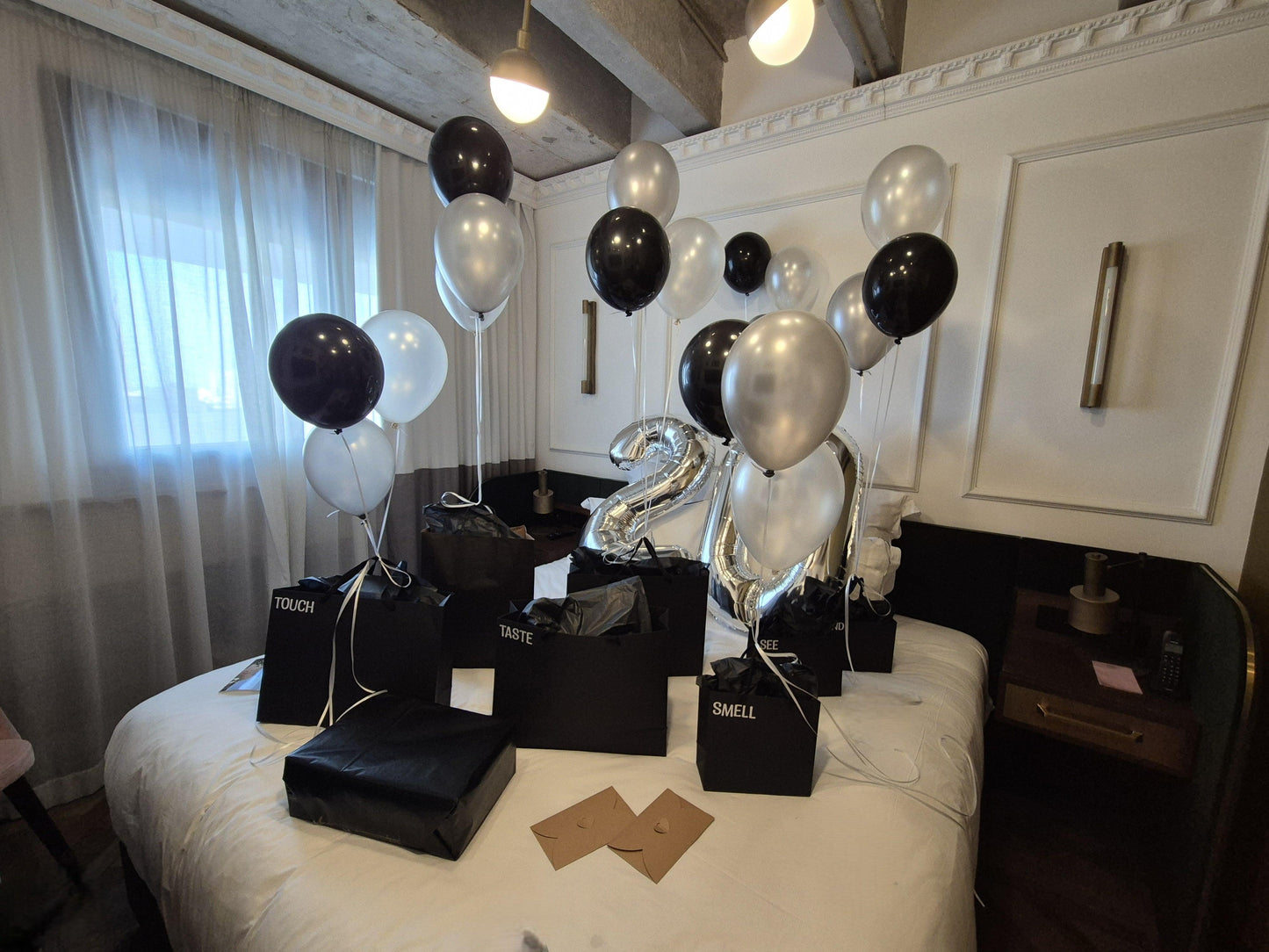 סידור חדר בלונים זול ליום הולדת - עיצוב חדר 'אביאל' | בלוניטי