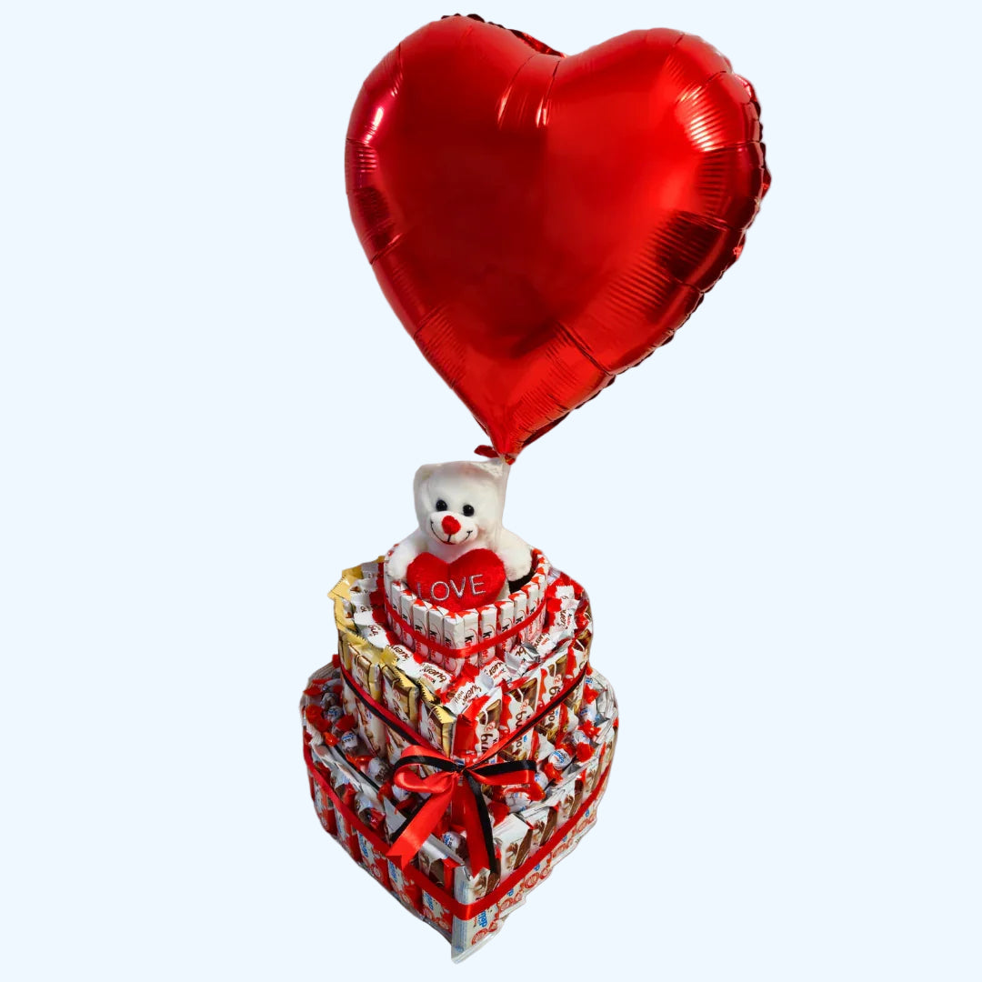 עוגת קינדרים 3 קומות בצורת לב עם דובי ובלון | בלונילטי