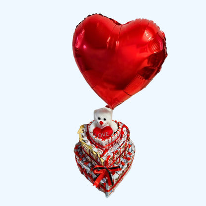 עוגת קינדרים 3 קומות בצורת לב עם דובי ובלון | בלונילטי